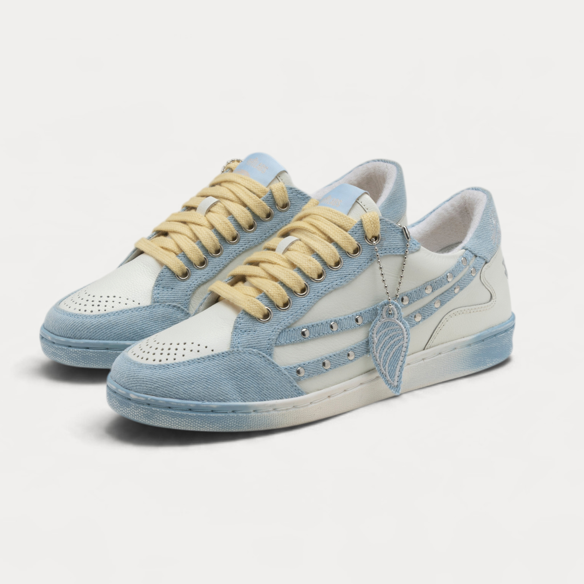 Gully Number 001 Baaz Analog Blue for Women