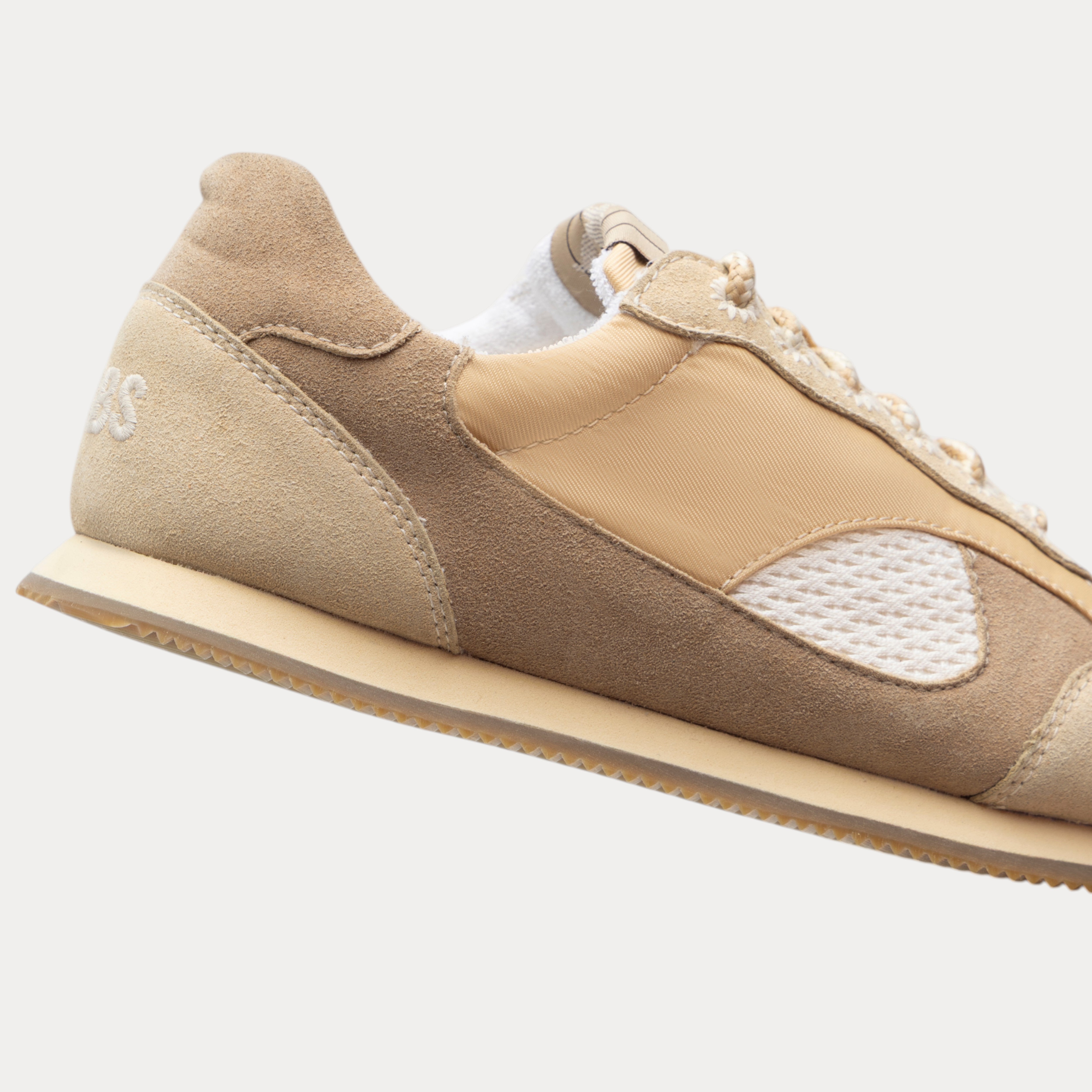 Gully Number 002 – Gati Beige