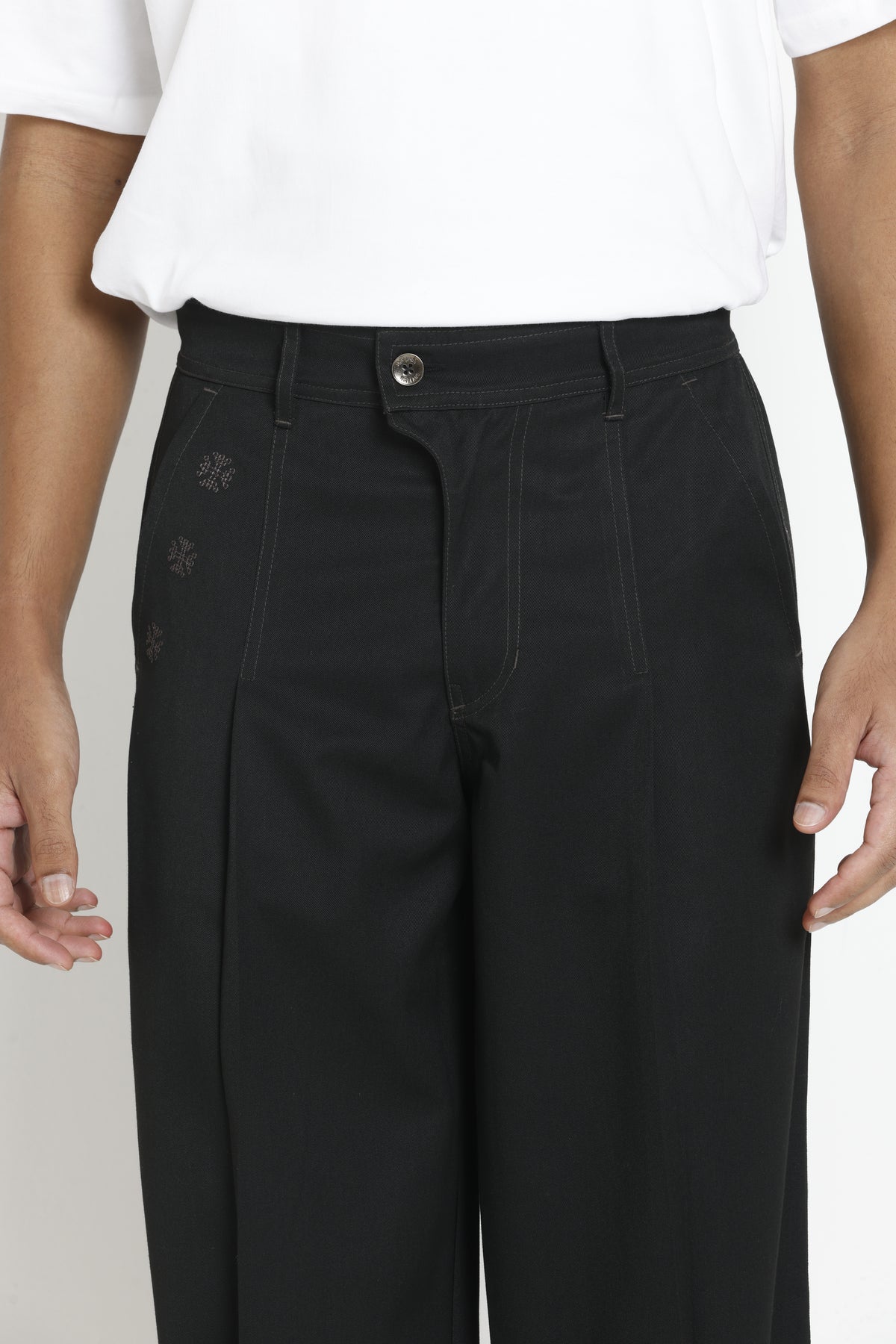 Kara - Pleat Trouser - Black For Men