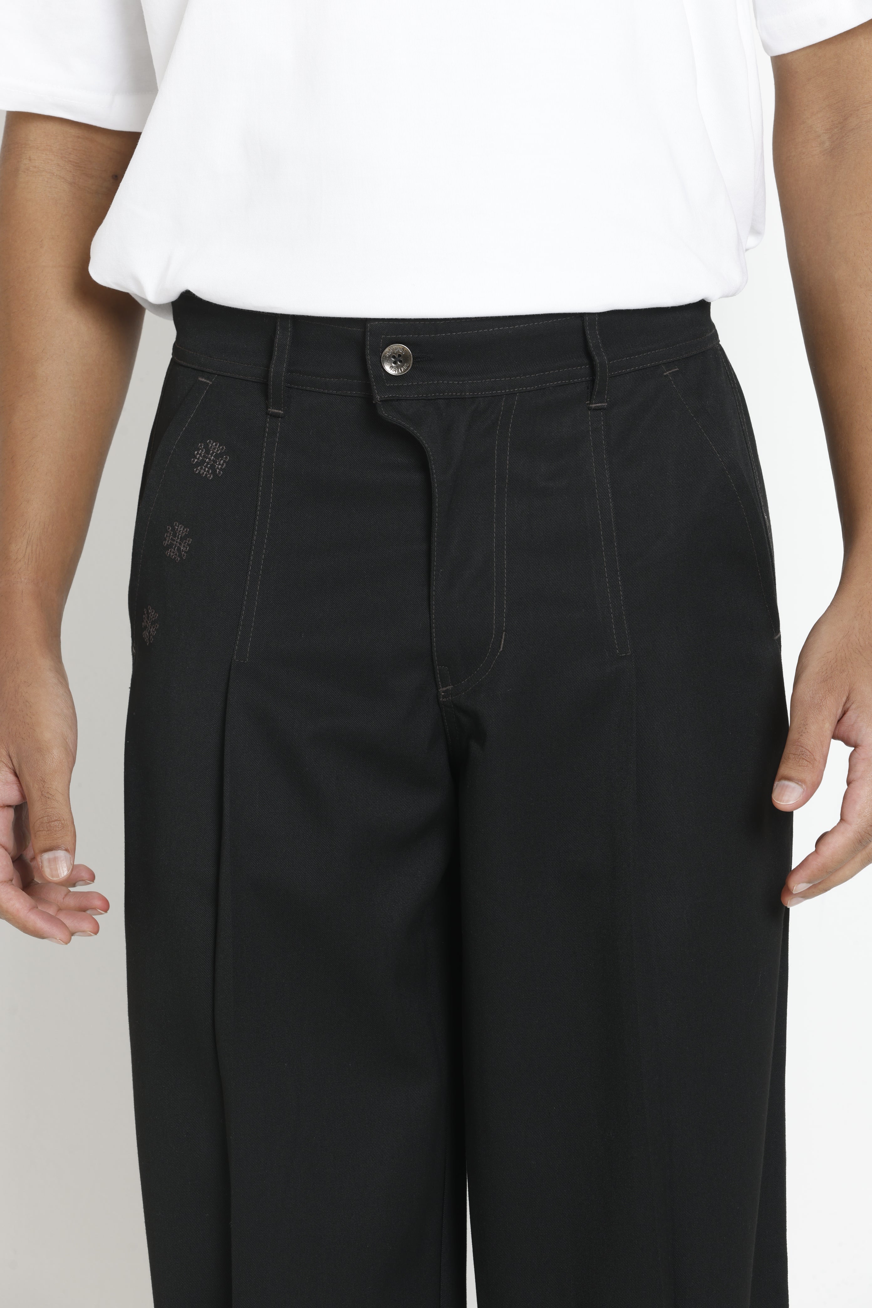 Kara - Pleat Trouser - Black For Men