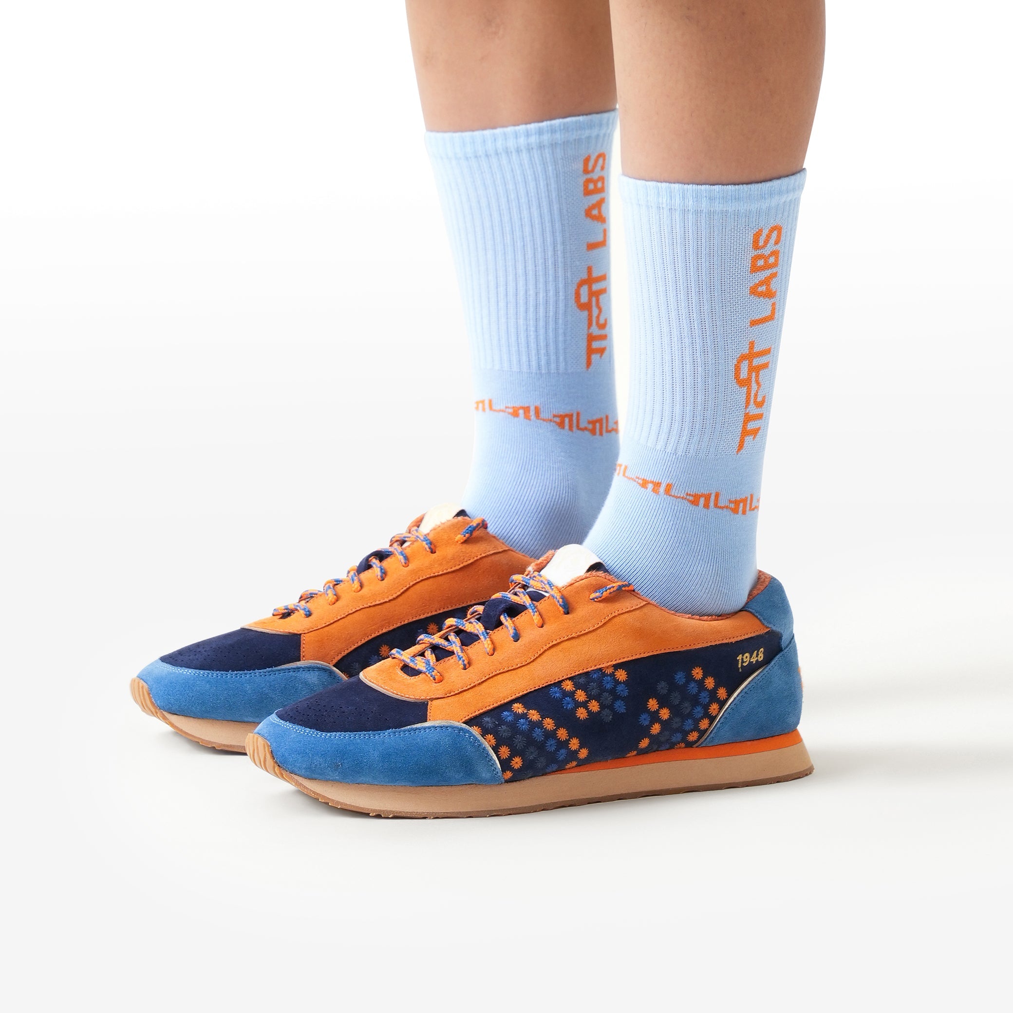 Gully Number 002 - 1948 Victory Blue for Women